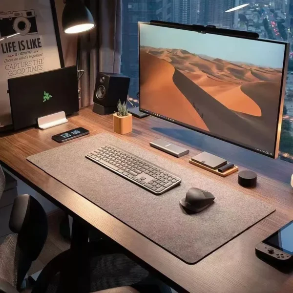 my-11134207-7rasm-m9yc4wx89nmtc2.webp Large Wool Felt Desk Mat